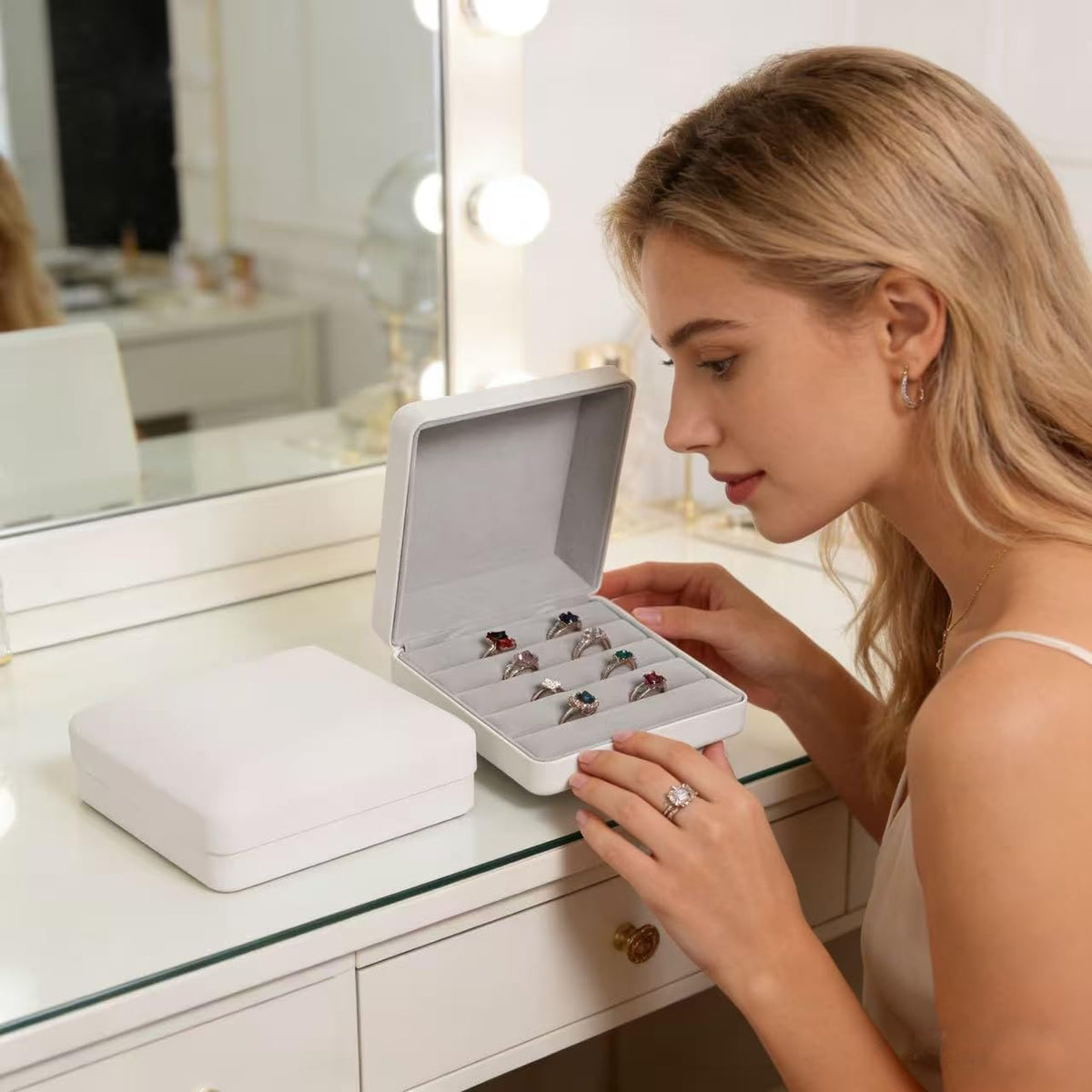 Small Ring Organizer Box, Portable Jewelry Rings Display Collector Case, Jewelry Ring Tray holder Showcase. Modern Rings Storage Boxes Fit for Women, Girl for Travel (White)