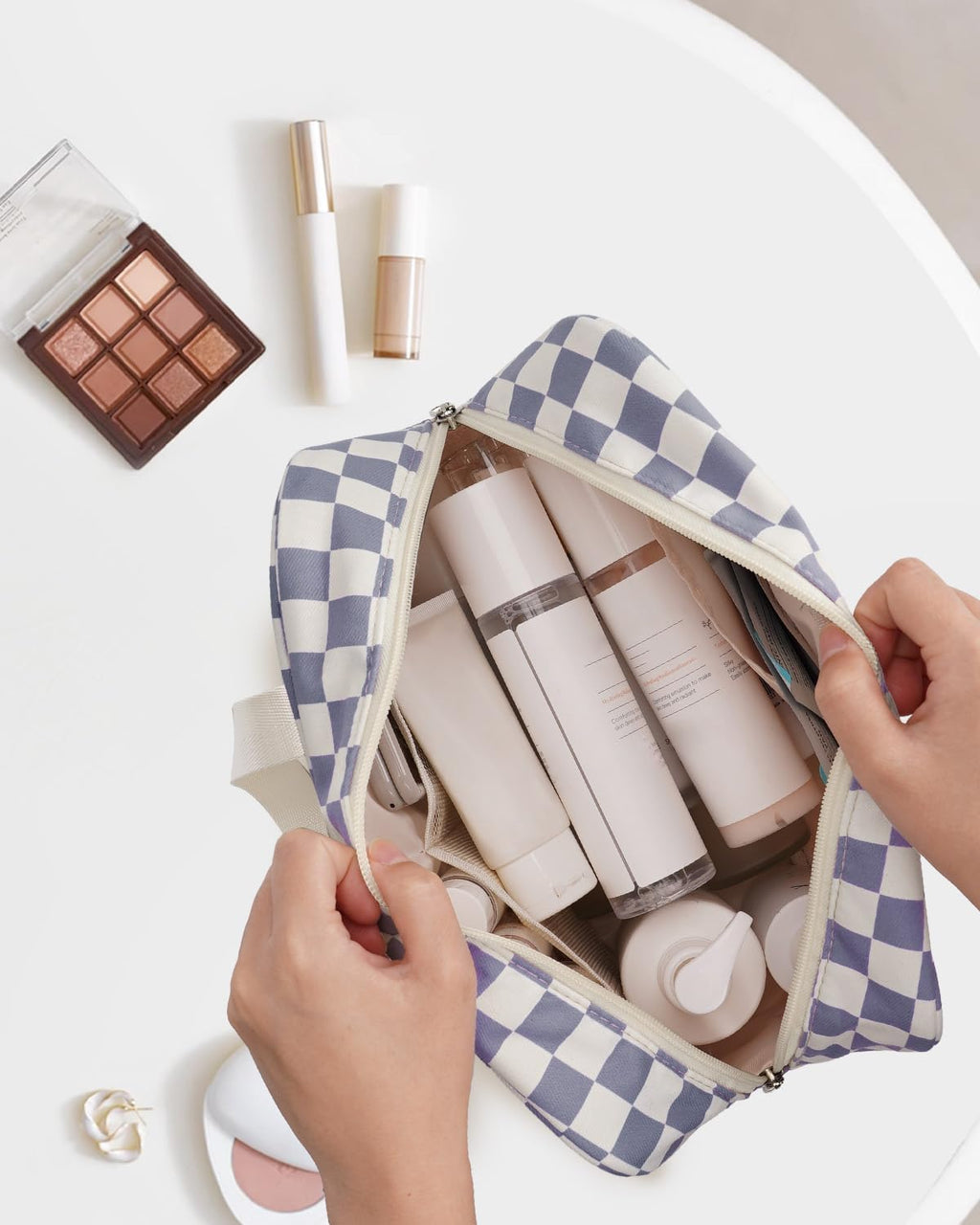 Narwey Large Toiletry Bag Women Large Cosmetic Bag Travel Makeup Bag Organizer Medicine Bag for Toiletries Essentials Accessories (Grayish Blue Checkerboard)