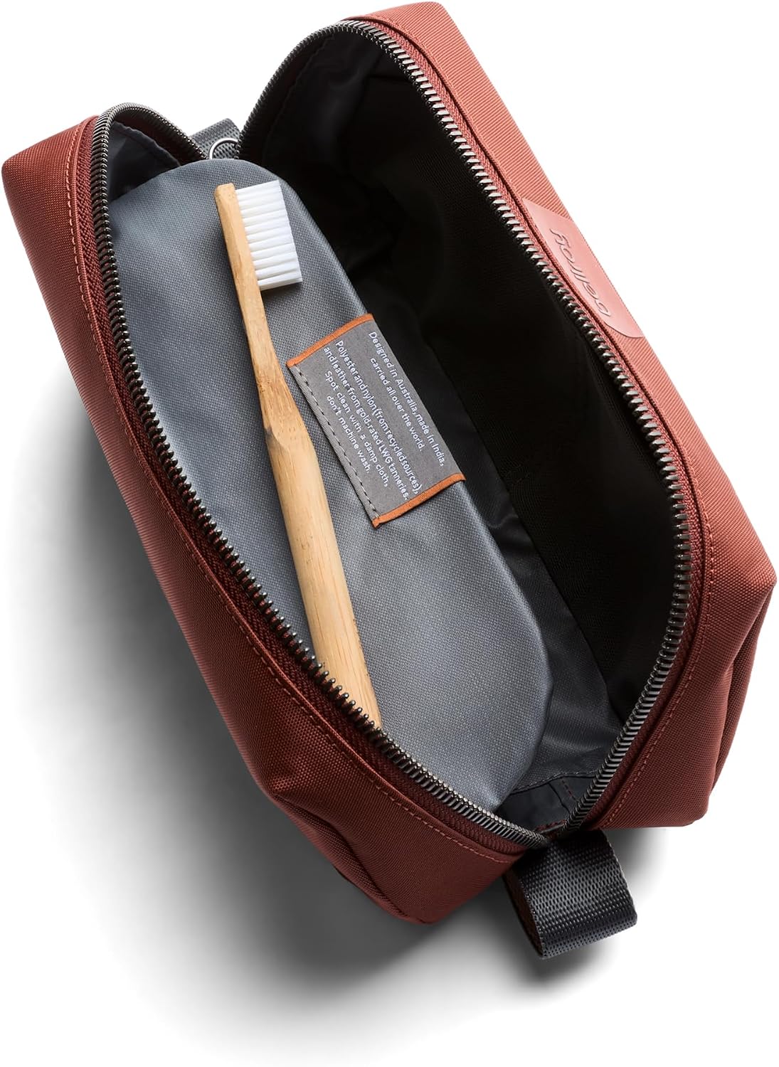 Bellroy Toiletry Kit (Unisex Toiletry Bag, Zipper Closure, Water-Resistant Lining, Toothbrush Sleeve with Magnetic Closure, Internal Mesh Pocket Organization) -Bronze