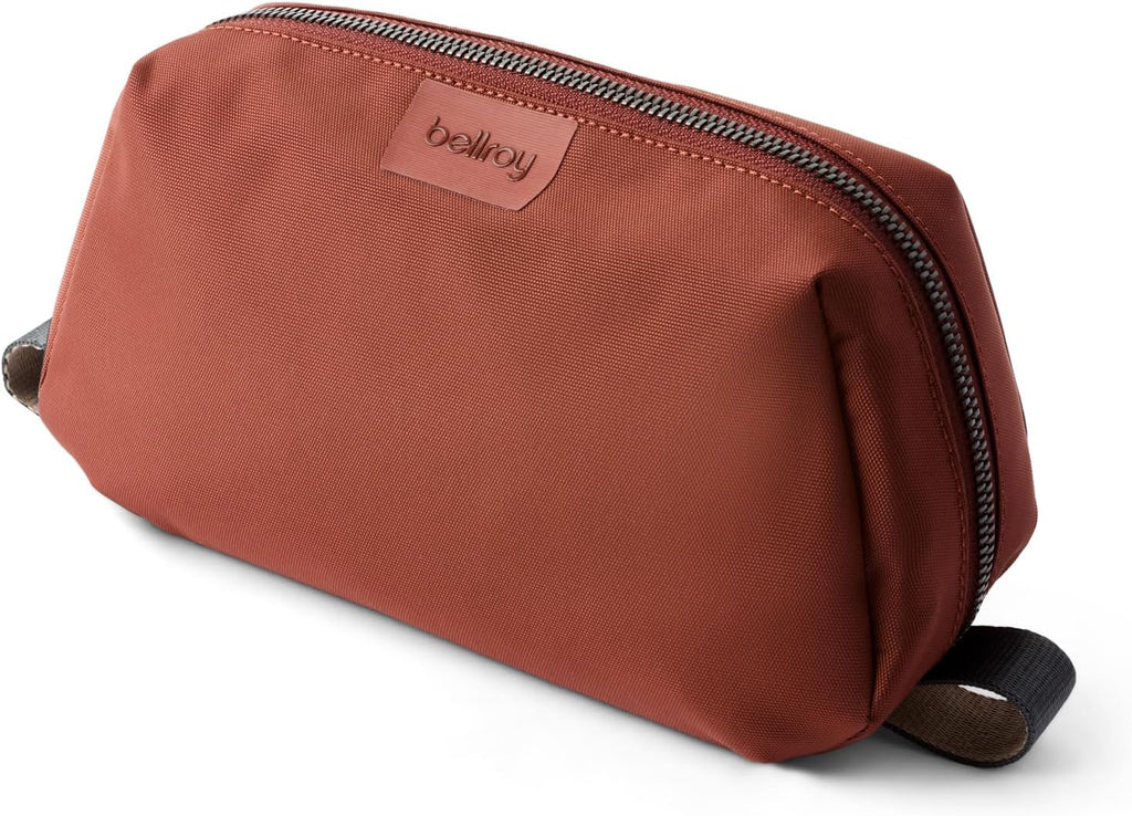 Bellroy Toiletry Kit (Unisex Toiletry Bag, Zipper Closure, Water-Resistant Lining, Toothbrush Sleeve with Magnetic Closure, Internal Mesh Pocket Organization) -Bronze