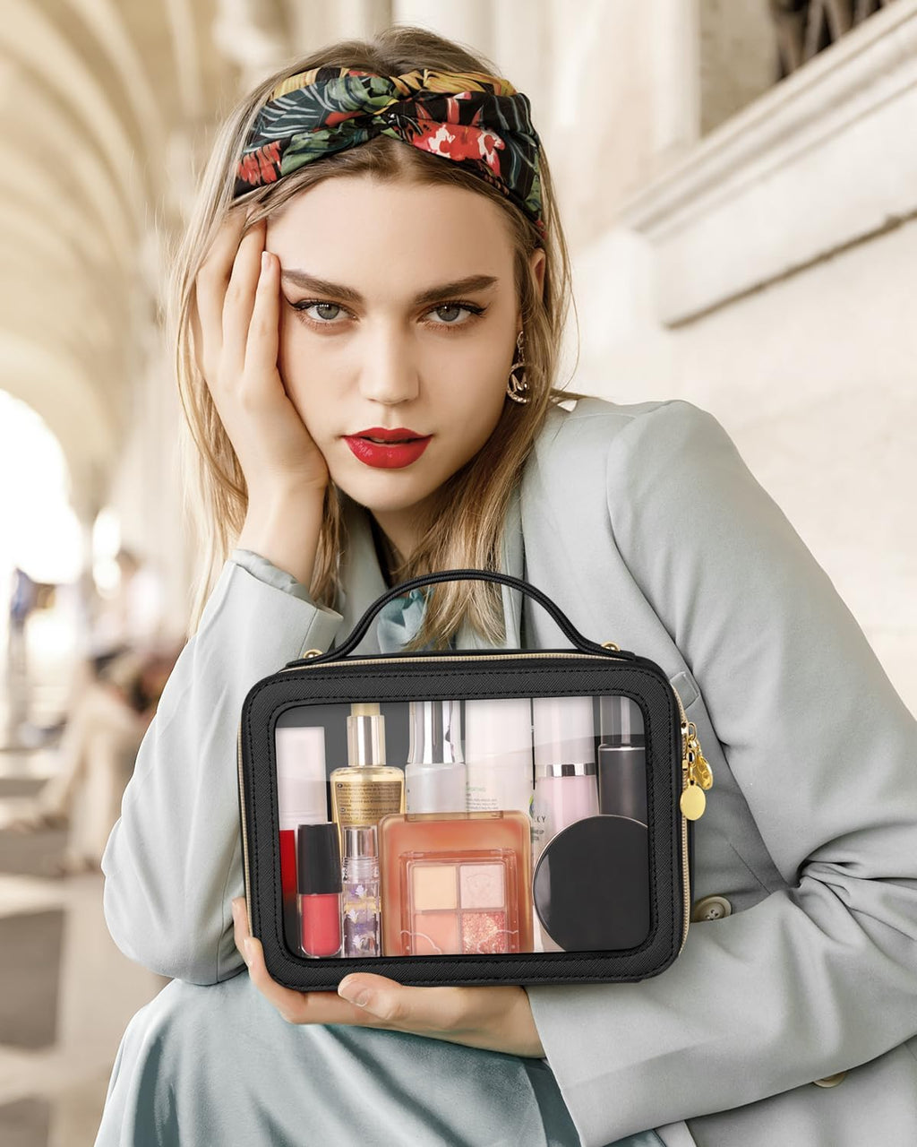 Soimeat Clear Makeup Bag, Portable Travel Cosmetic Bags, Multipurpose Leather Toiletry Bag with Zipper, Waterproof Transparent Cosmetic Organizer for Women, Medium, Black