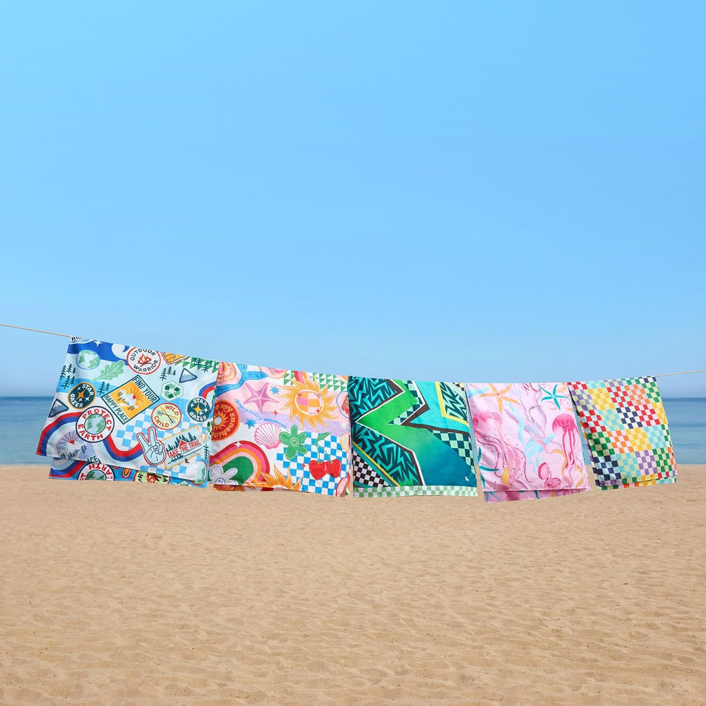 Dock & Bay Kid's Towel - for Beach Use - Quick Dry, Sand Free - Compact, Lightweight - 100% Recycled - Includes Bag - Check Me Out, Medium (130x70cm, 51x28)