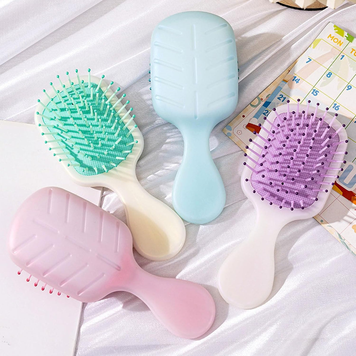 4pcs Mini Wet Hair Brush, Travel Detangling Hair Brushes for Women & Girls