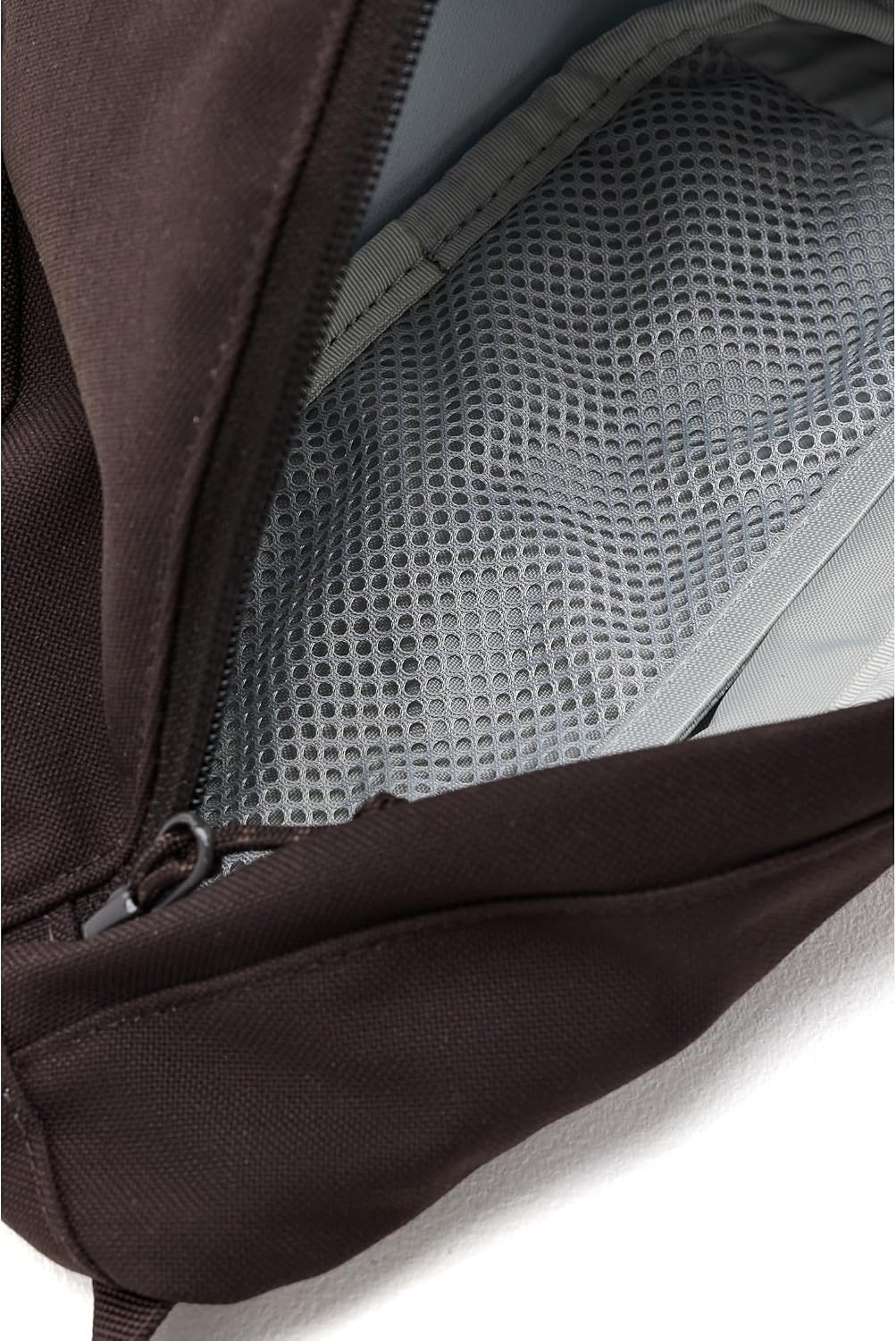 Fjällräven Ulvo Hip Pack Medium - Waterproof Bergshell Fabric, Durable Storage, Adjustable Belt- Hiking, Travel