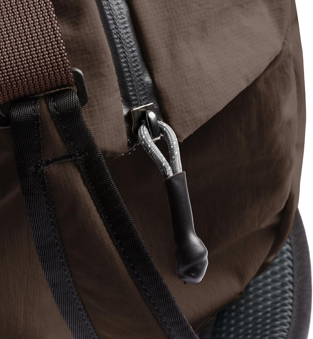 Bellroy Lite Duffel (lightweight technical duffel bag)