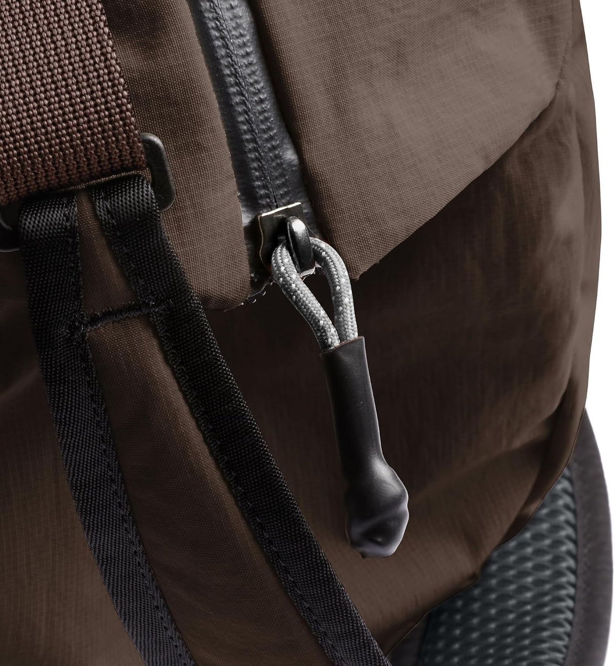 Bellroy Lite Duffel (lightweight technical duffel bag)
