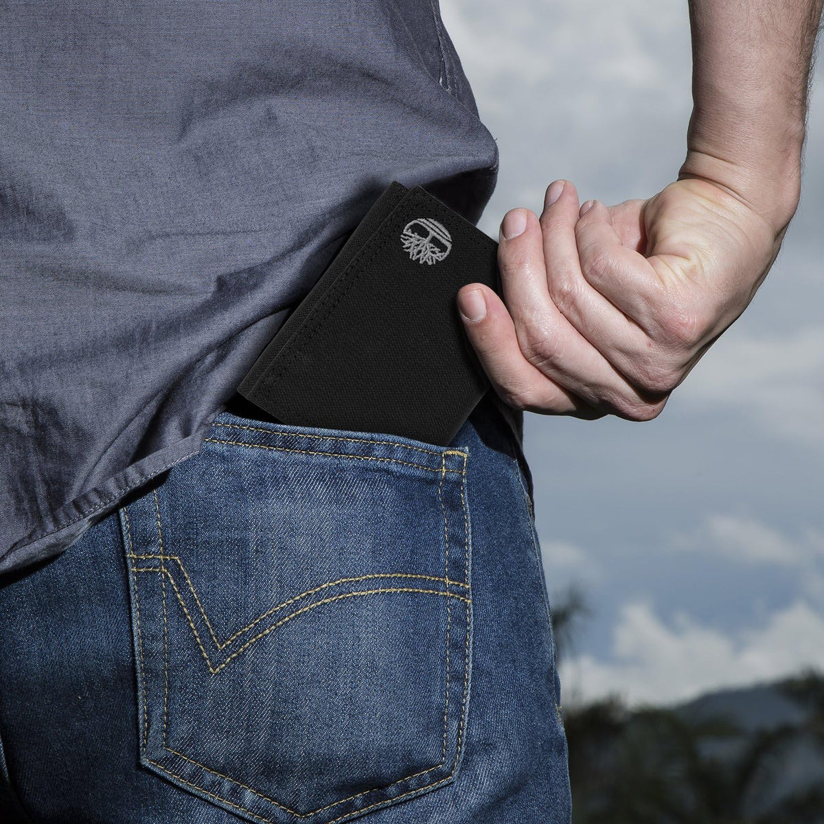 Timberland Men's Nylon Trifold Wallet