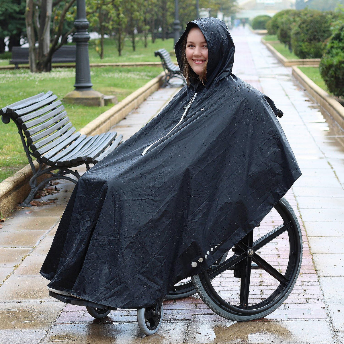 – Waterproof Poncho for wheelchairs – Universal Raincoat – Italian design