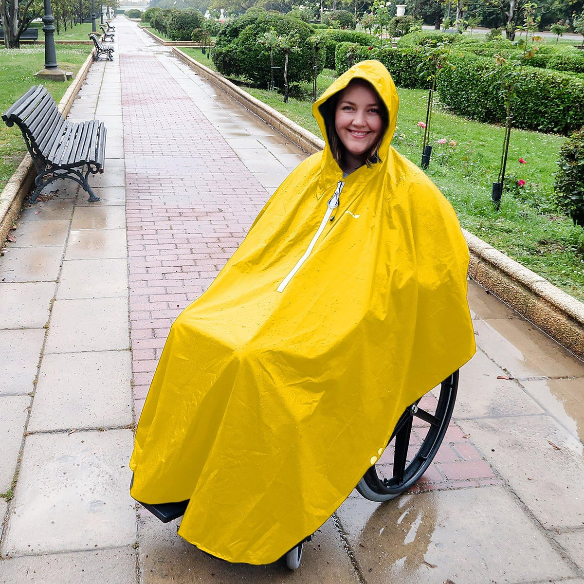 – Waterproof Poncho for wheelchairs – Universal Raincoat – Italian design